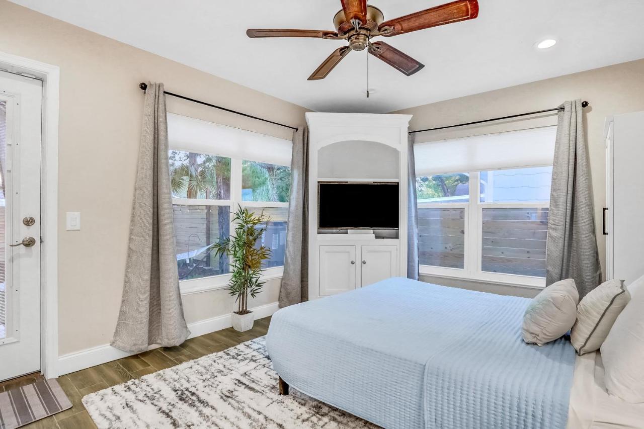 Salt & Light Holiday home
