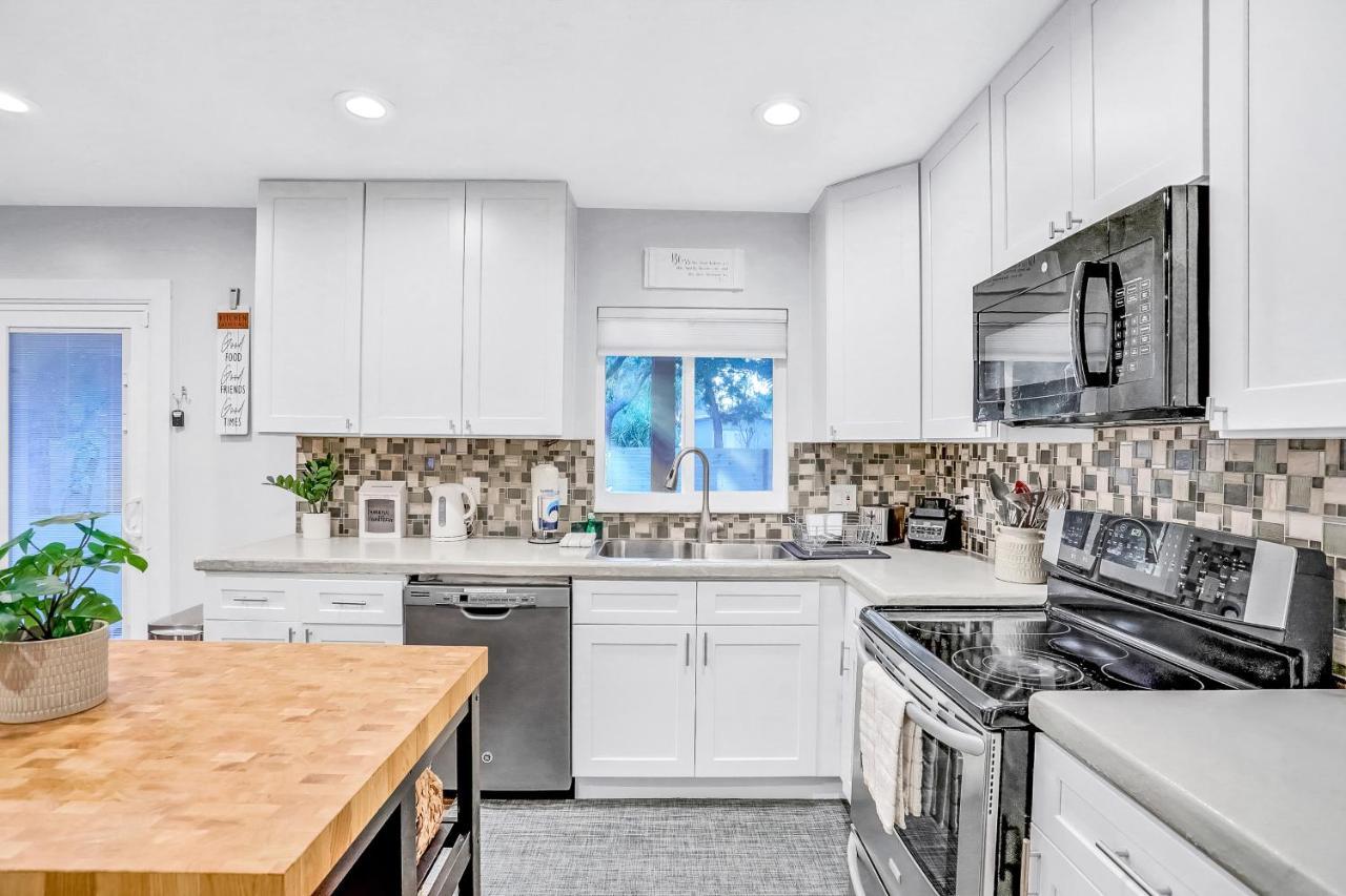 Salt & Light Holiday home
