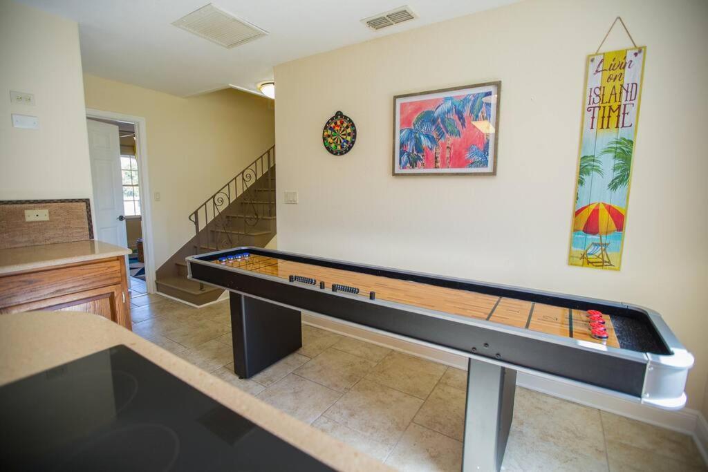 Two Living Quarters, 6min Walk To Beach, Few Steps From Restaurants