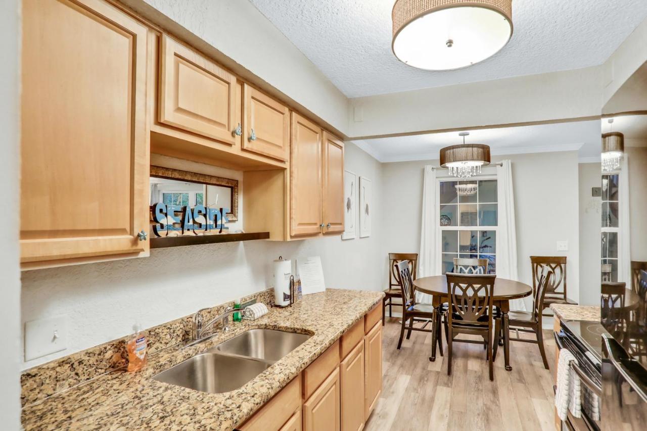 Clipper Beachwalk Apartment *