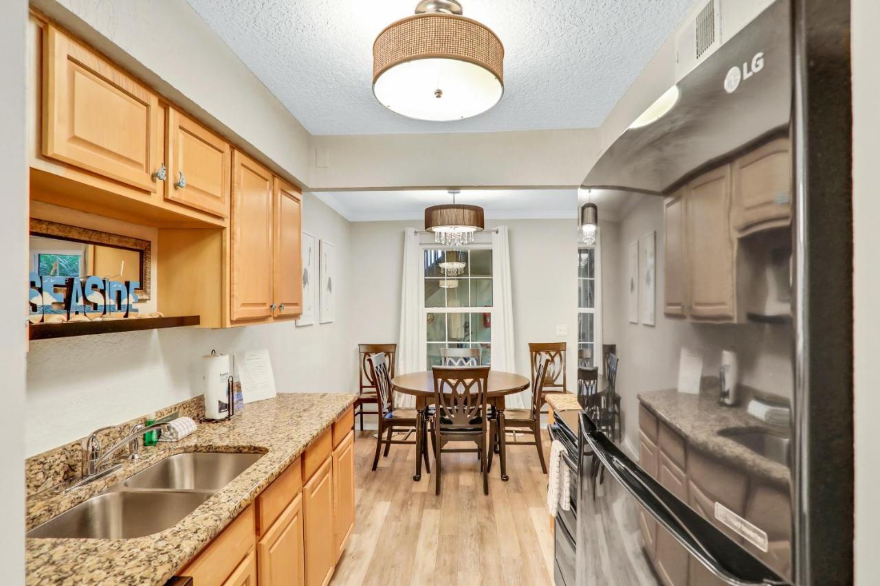 Clipper Beachwalk Apartment *