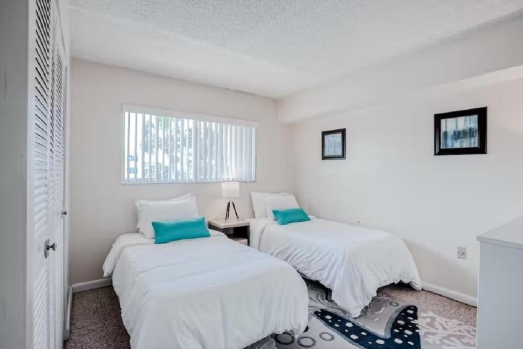 Apartment Pelican Inlet C222