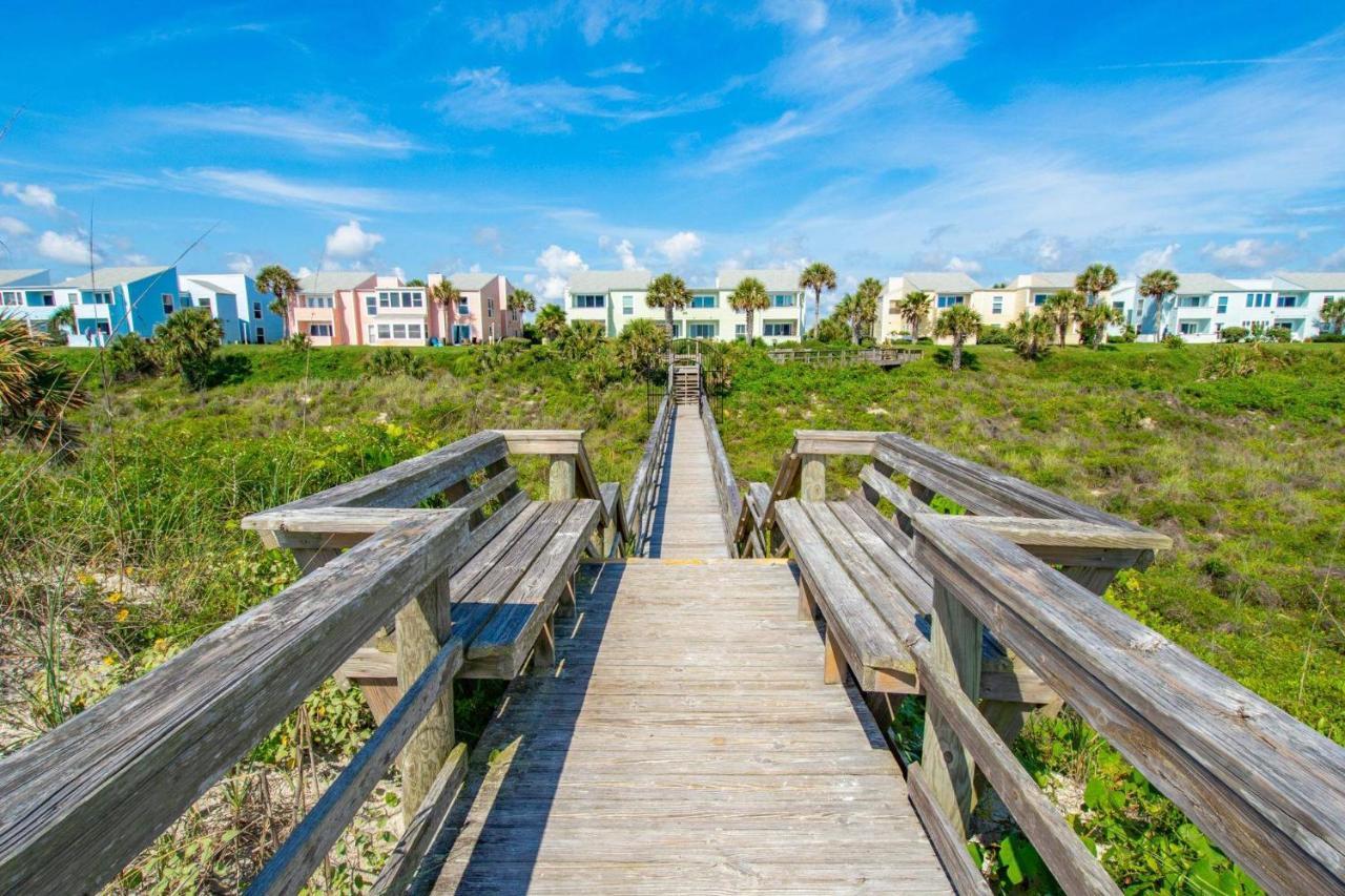 Island Palms Retreat