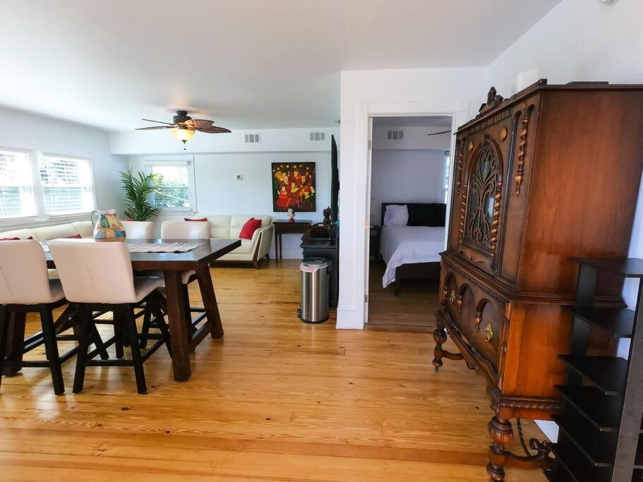 Apartment Romantica, Free Bike Dog Friendly 2 Bedbath St. Augustine
