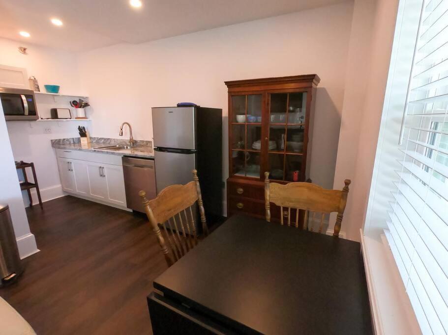 Angelica, Dog Friendly Studio, Free Bicycle *