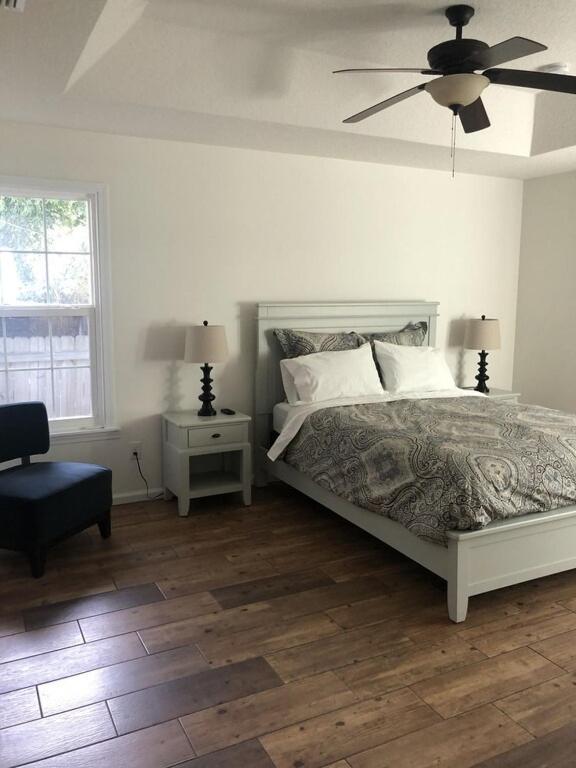 Modern, Upscale, And New Blue In The Heart Of Downtown St Augustine Holiday home