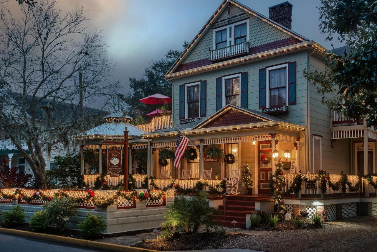 Cedar House Bed & Breakfast 3*