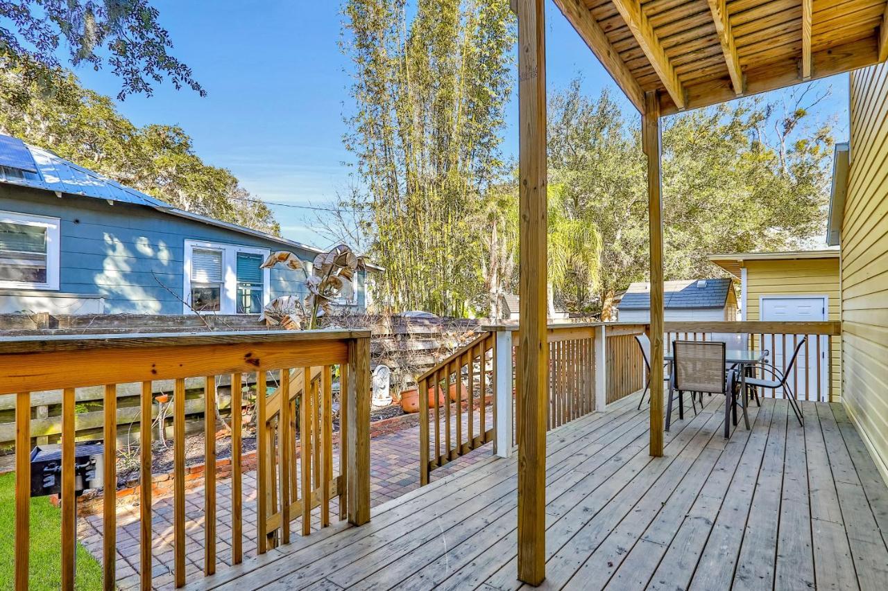 Sunny On Sanchez - Upper Holiday home *