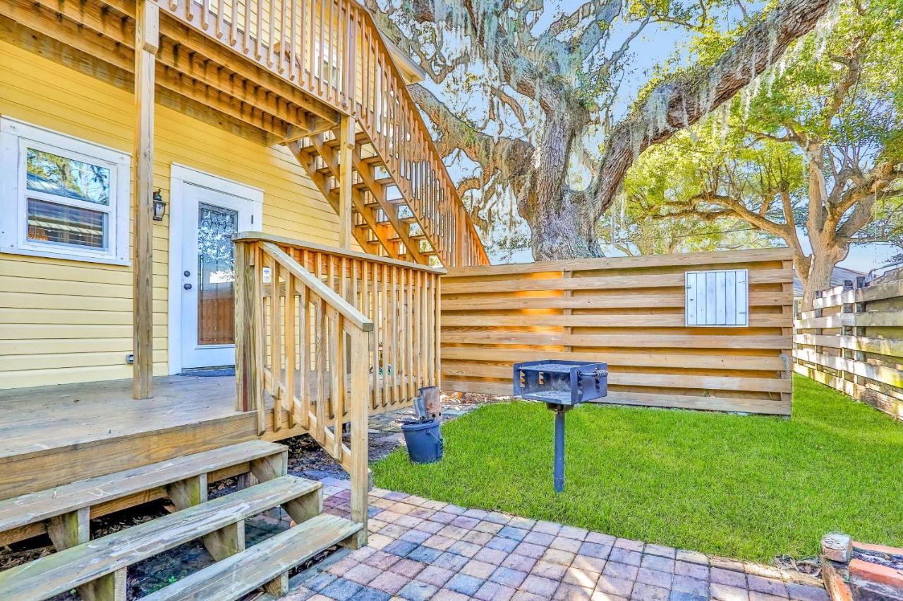 Sunny On Sanchez - Upper Holiday home *