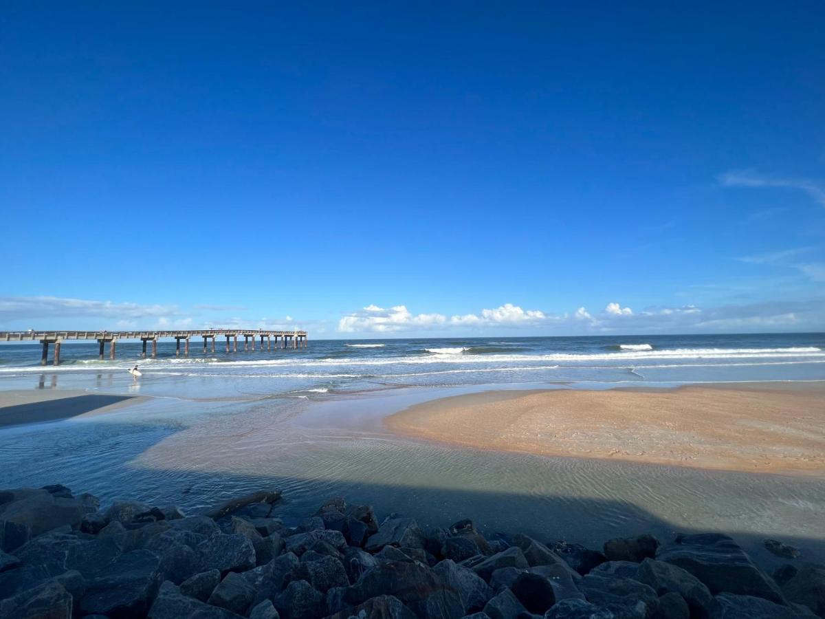 Brand New Entire Close To Beach Holiday home *
