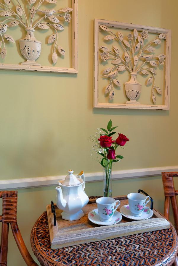 Cedar House Bed & Breakfast 3*