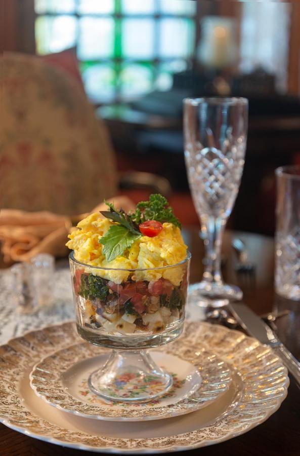 Cedar House Bed & Breakfast