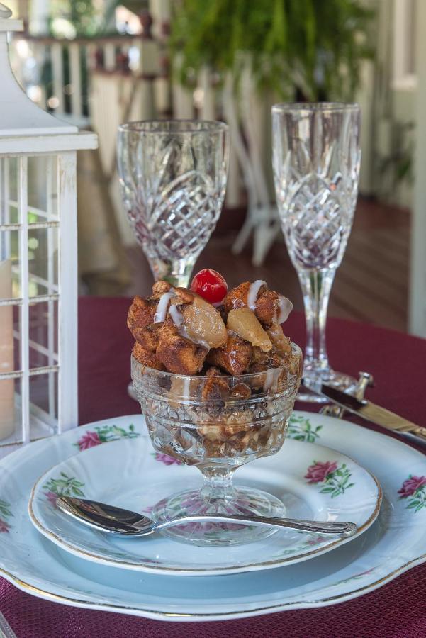 Cedar House Bed & Breakfast 3*