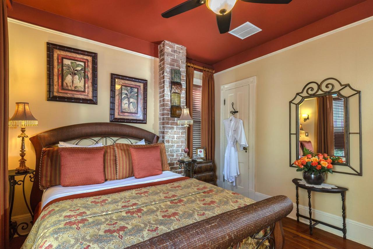 Cedar House Bed & Breakfast