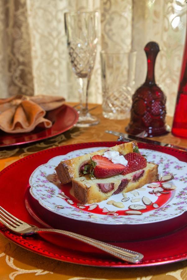 Cedar House Bed & Breakfast