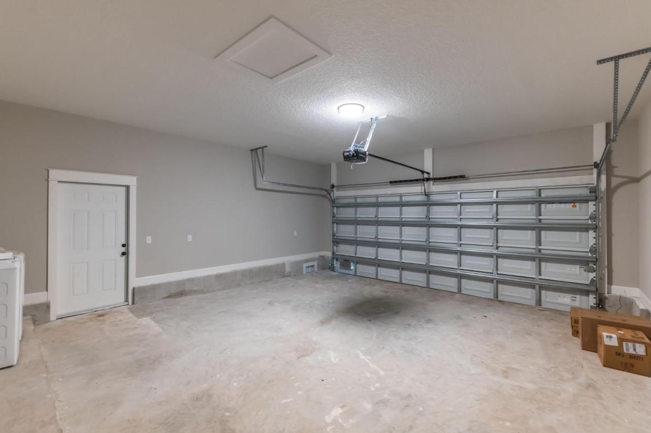 Brand New Entire Close To Beach Holiday home St. Augustine