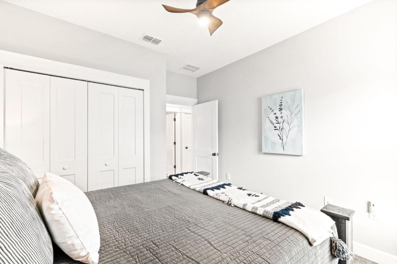 Brand New Entire Close To Beach Holiday home
