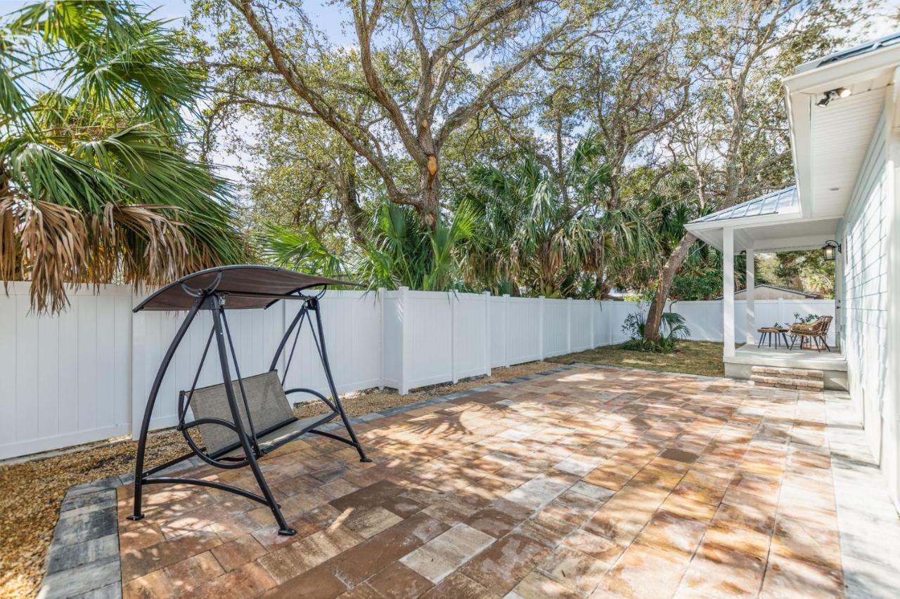 Brand New Entire Close To Beach