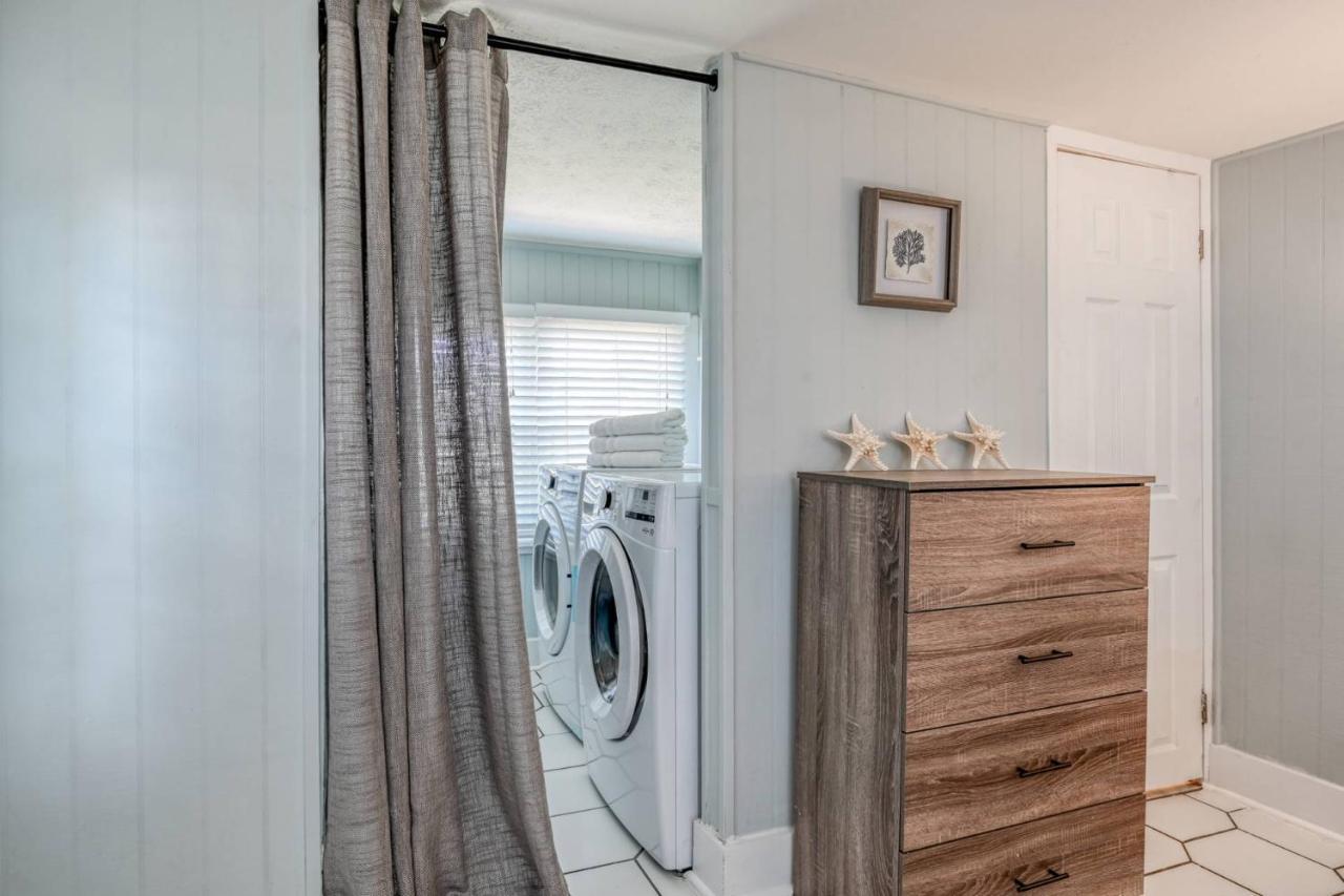 Holiday home Anchors Away River House