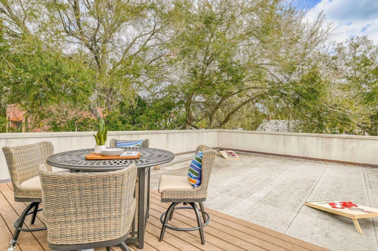 Holiday home 62 Hypolita Carriage House *