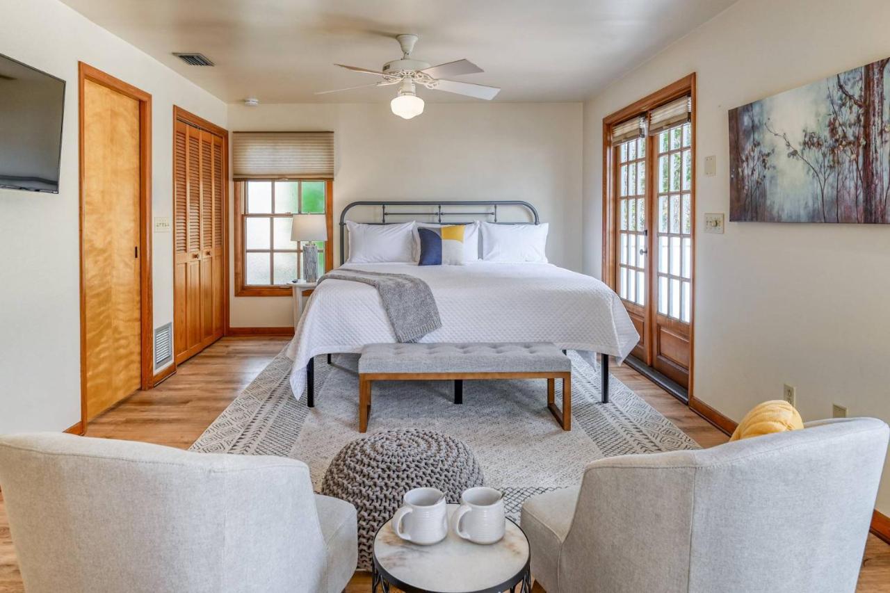 Holiday home 62 Hypolita Carriage House