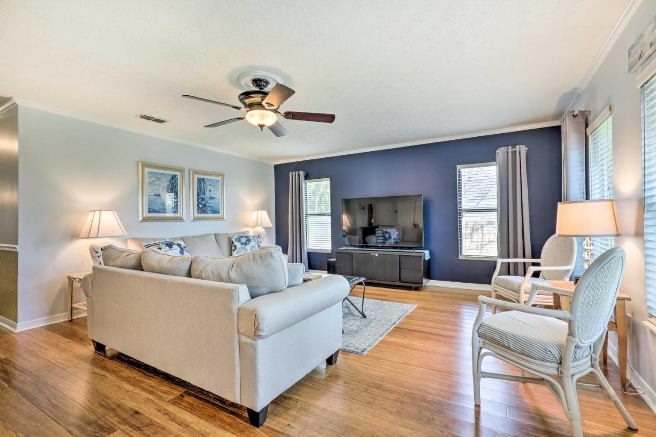 St Augustine Island With Patio, Walk To Beach! Holiday home *