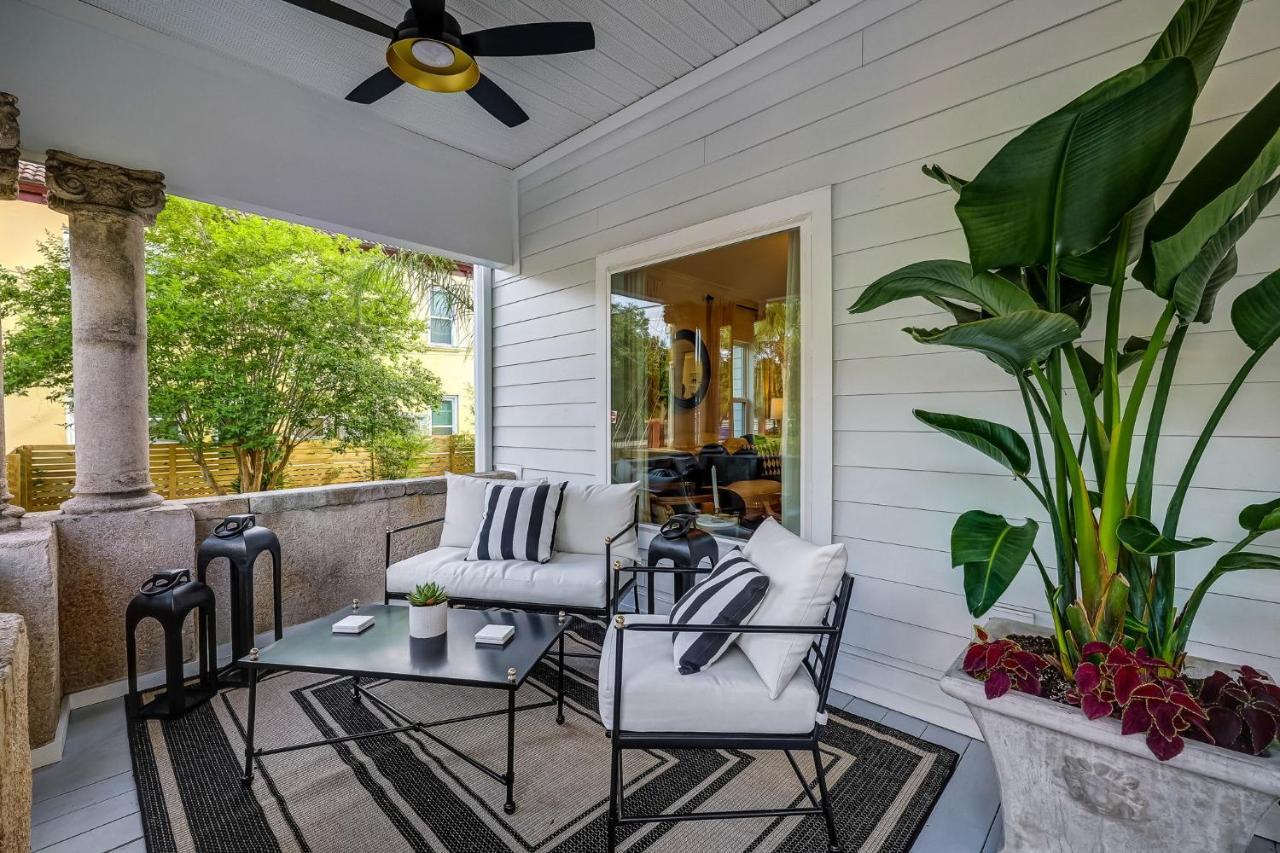 Holiday home The Gatsby Mansion Heated Pool Heart Of Town