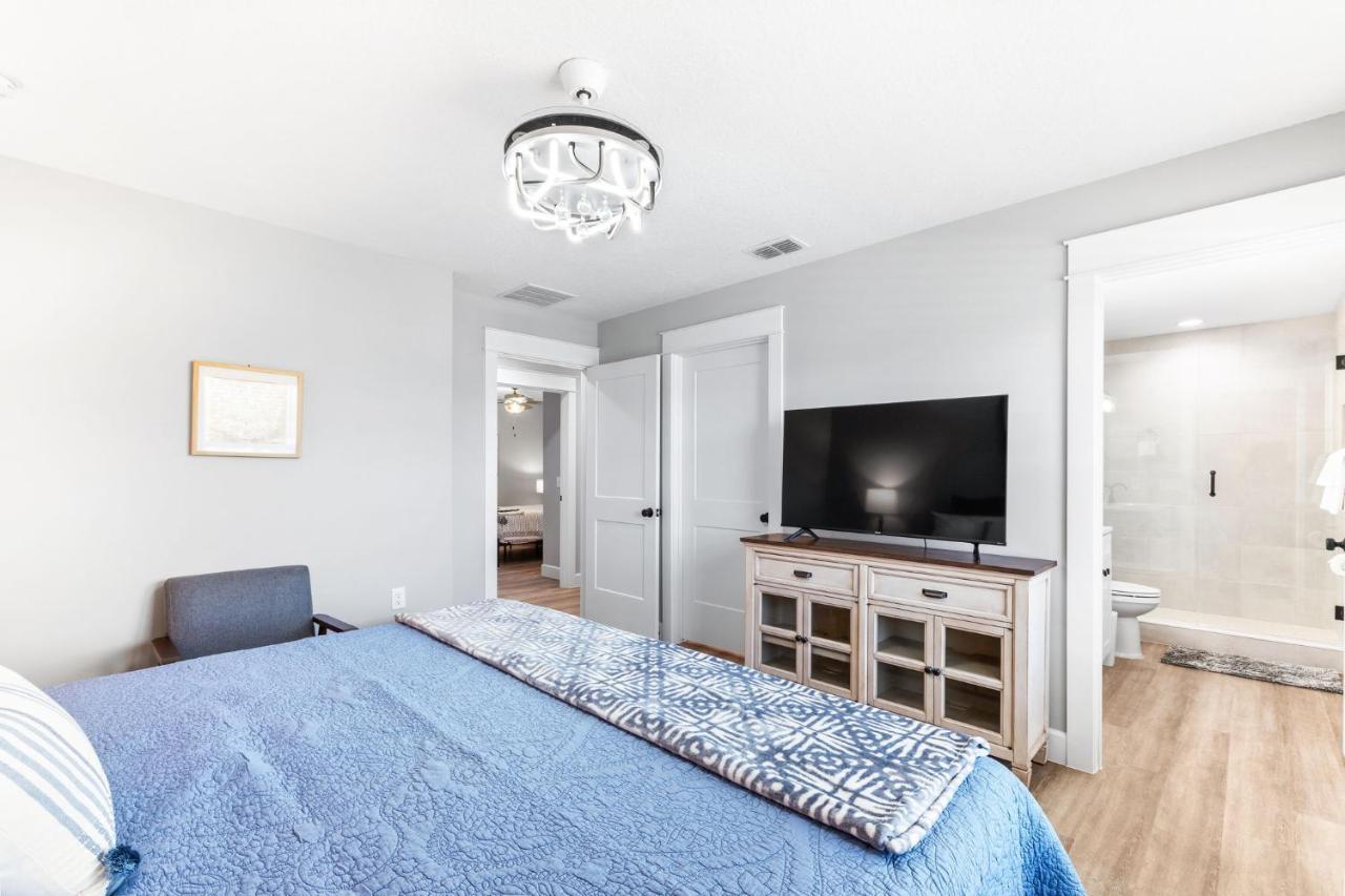 Brand New With King Bed In St Aug *
