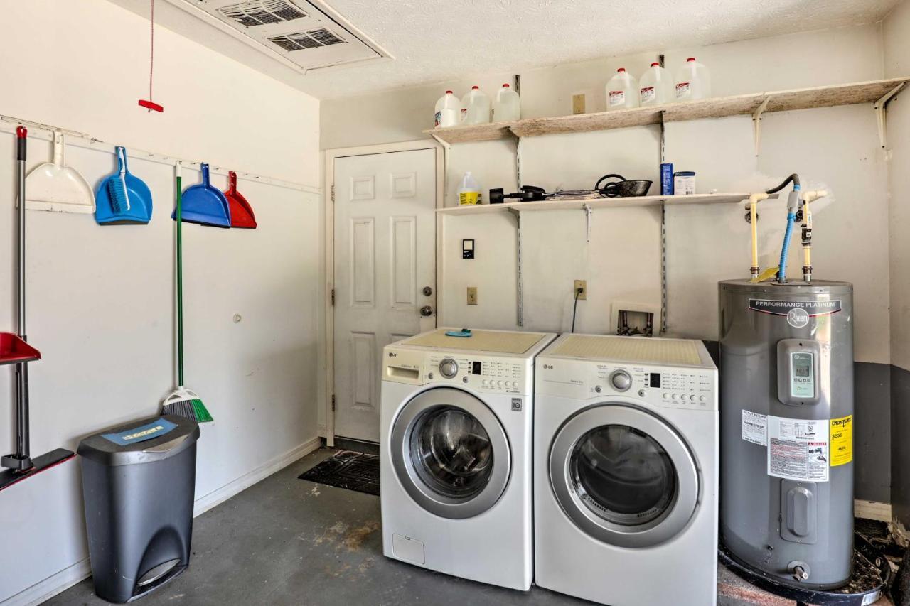 St Augustine Island With Patio, Walk To Beach! Holiday home