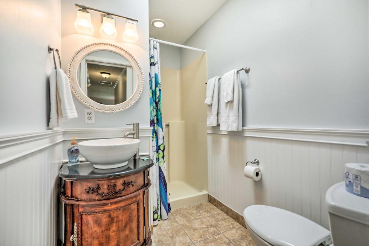 St Augustine Island With Patio, Walk To Beach! Holiday home