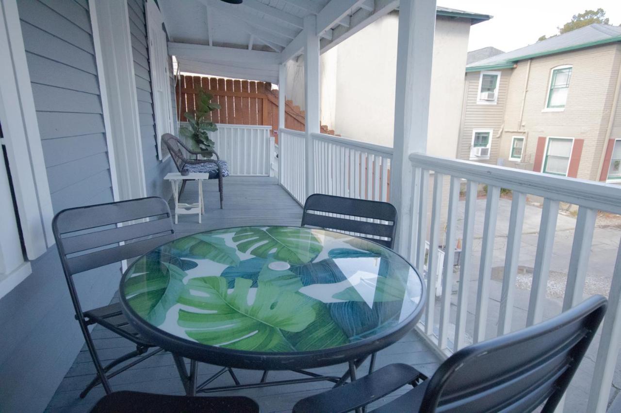 Hemingway House (adults Only) Bed & Breakfast