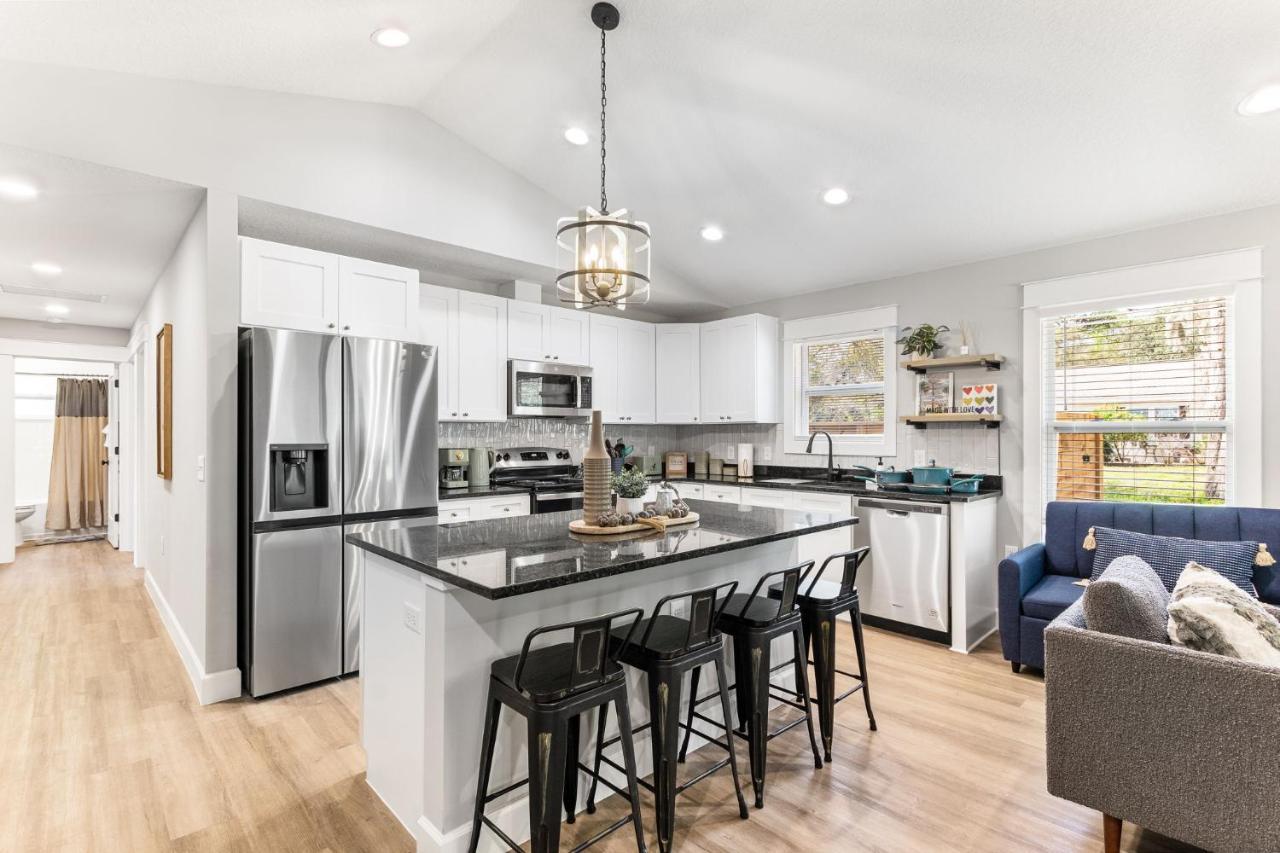 Brand New With King Bed In St Aug Saint Augustine