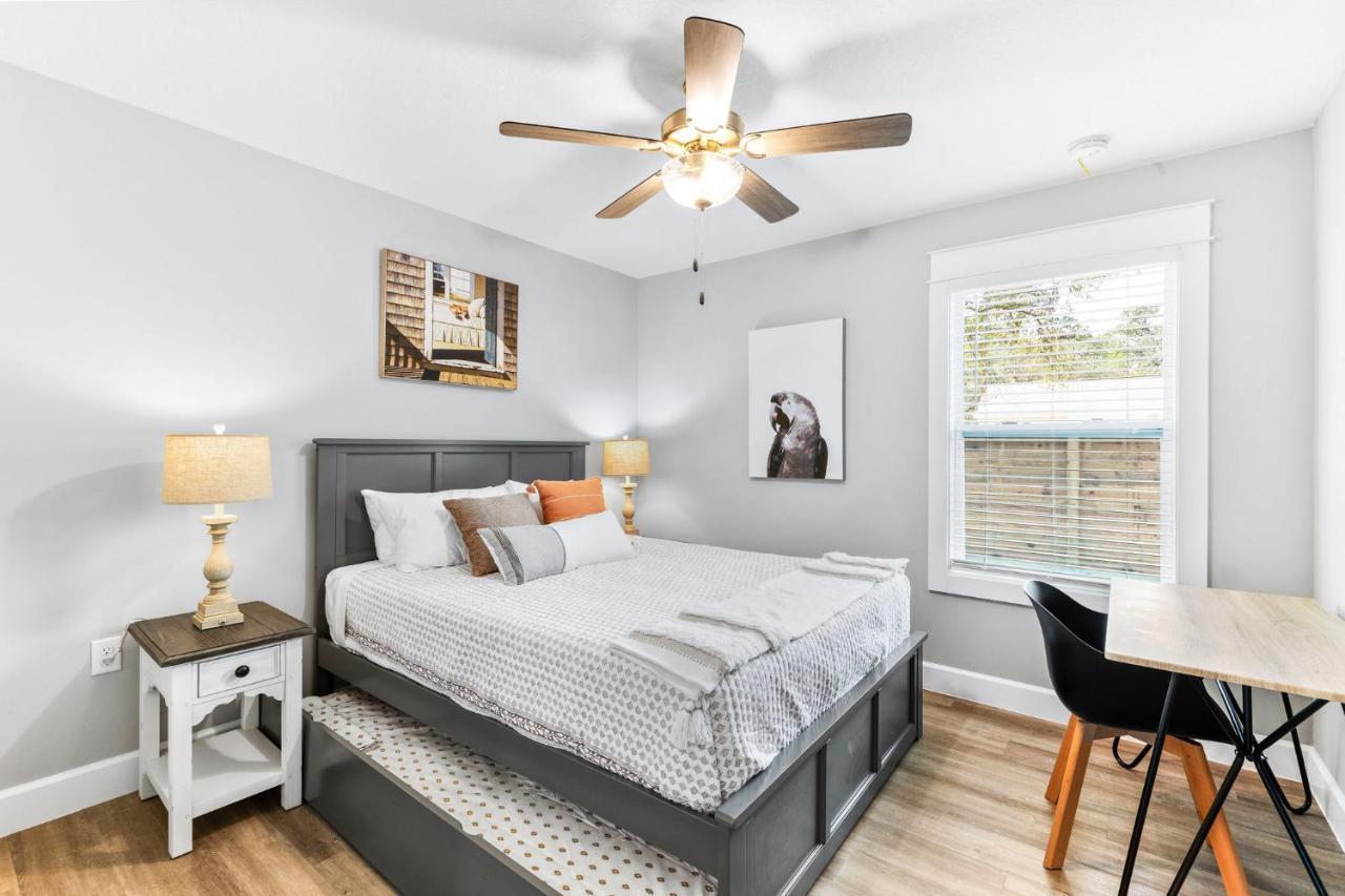 Brand New With King Bed In St Aug Casa de férias