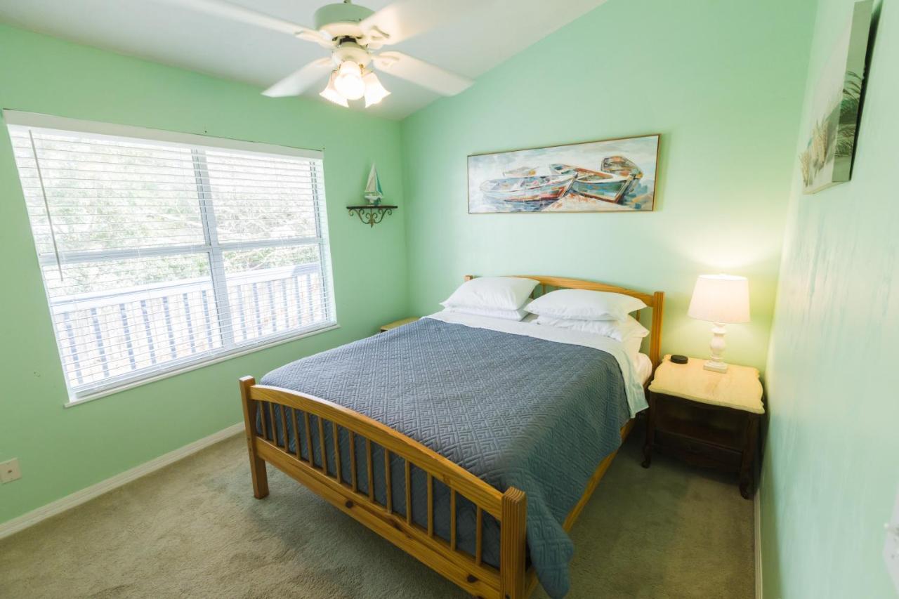 Five Bedroom In The Heart Of St Aug Holiday home *