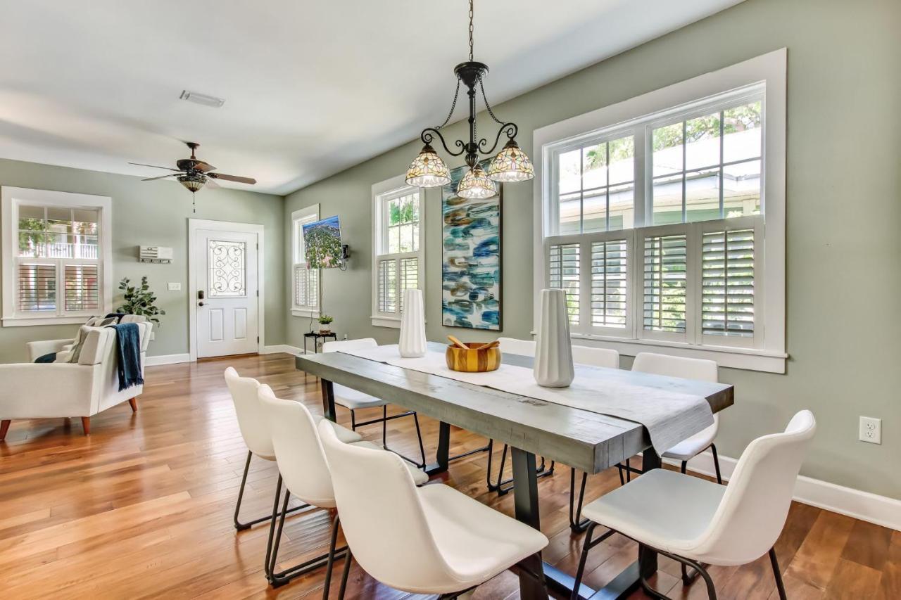 Holiday home Blue Jewel- Dog Friendly Minutes To Downtown *