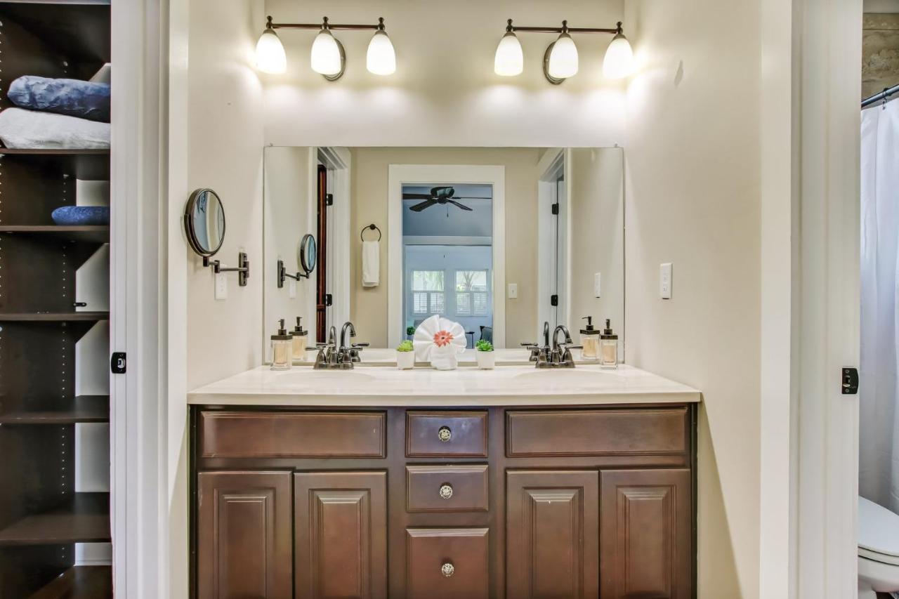 Blue Jewel- Dog Friendly Minutes To Downtown * St. Augustine