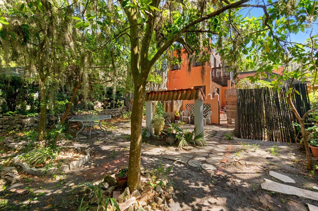 The Gaudi House- Pool Minutes To Dntn And Holiday home St. Augustine