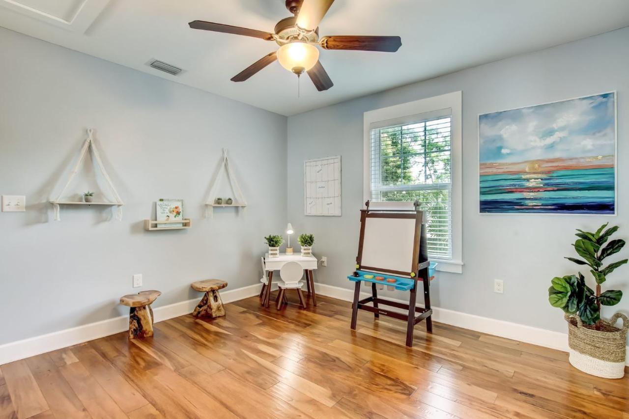 Blue Jewel- Dog Friendly Minutes To Downtown Holiday home St. Augustine