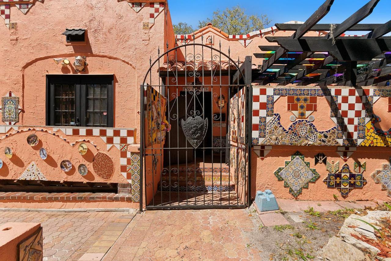 The Gaudi House- Pool Minutes To Dntn And Holiday home St. Augustine