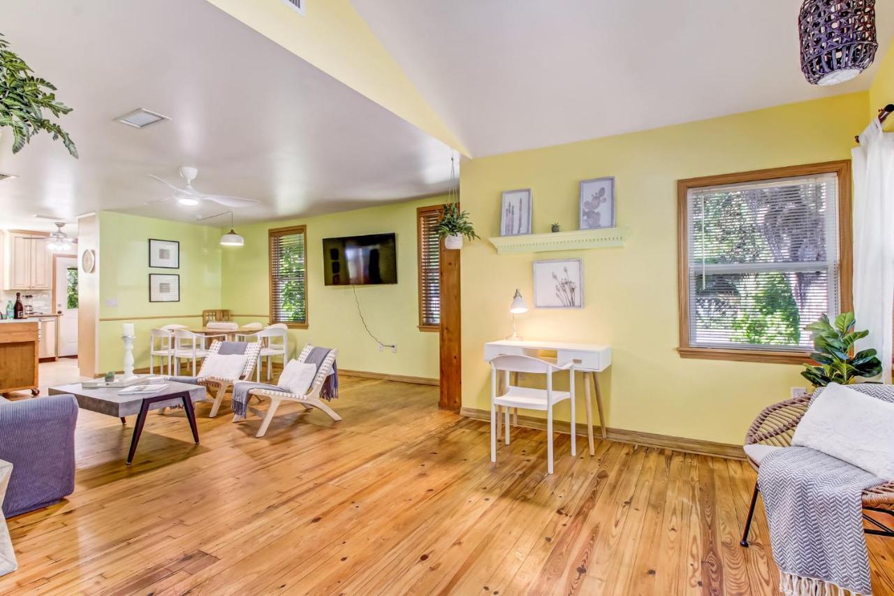 Downtown Gem- Dog Friendly Walk To Everything Holiday home *