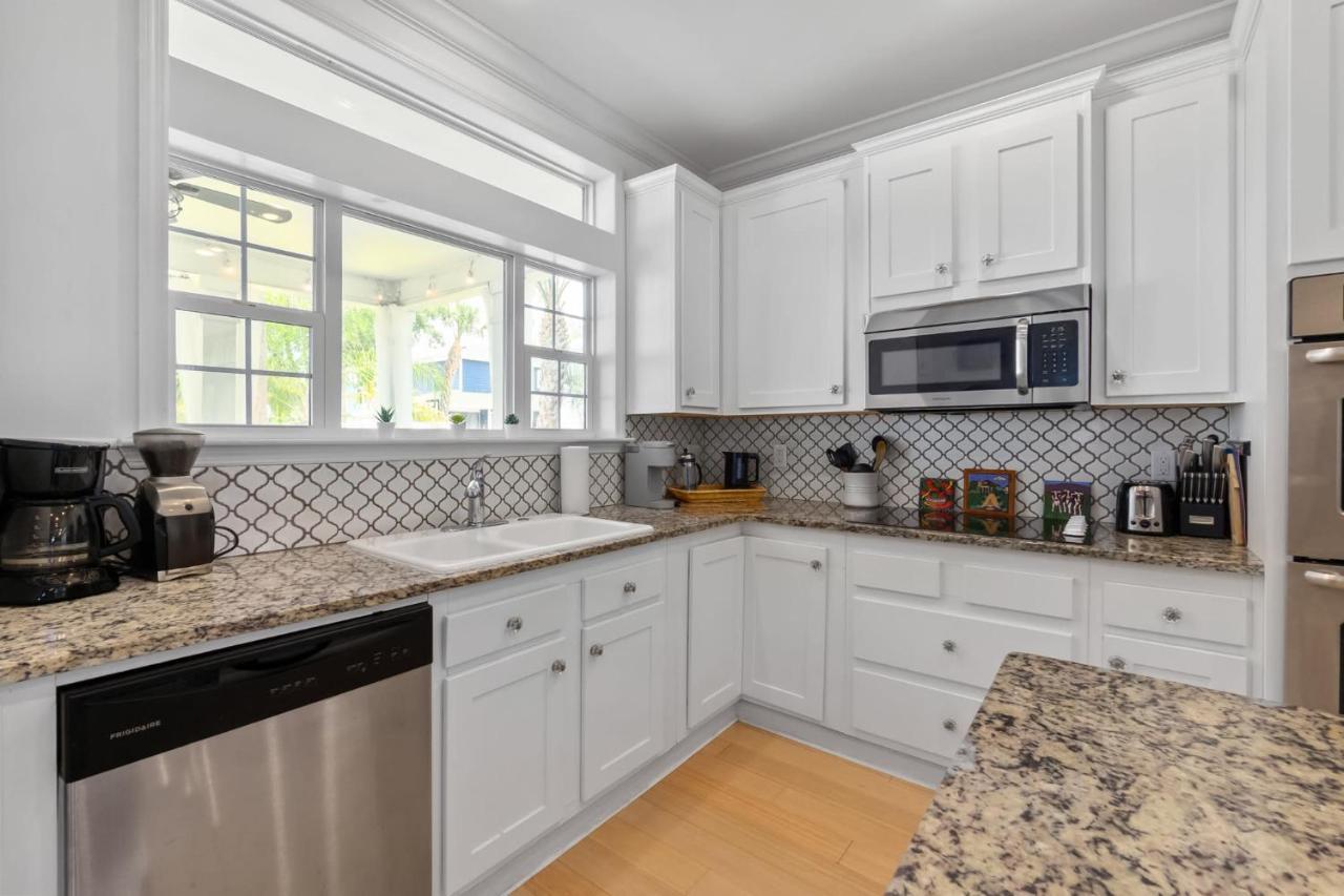 Boatyard Oasis - Modern Charm - Mins To Downtown