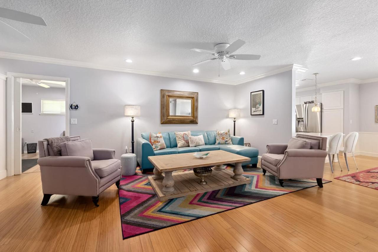 Fountain Of Youth House - Scenic Downtown Retreat Holiday home