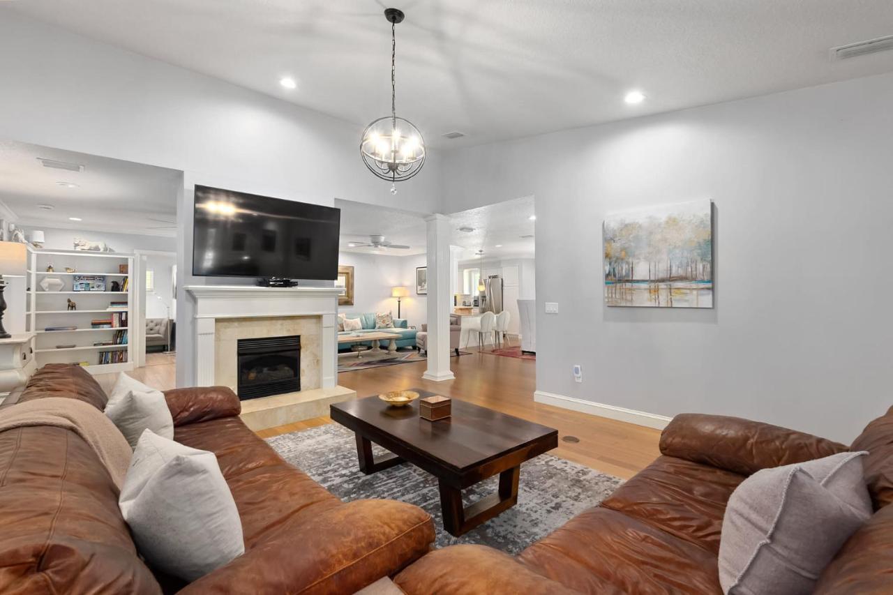 Fountain Of Youth House - Scenic Downtown Retreat *