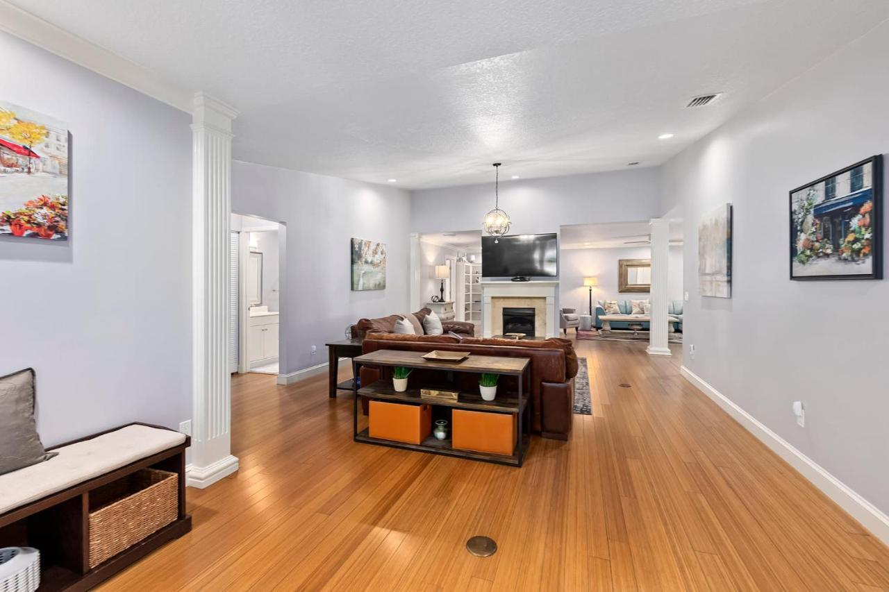 Fountain Of Youth House - Scenic Downtown Retreat Holiday home