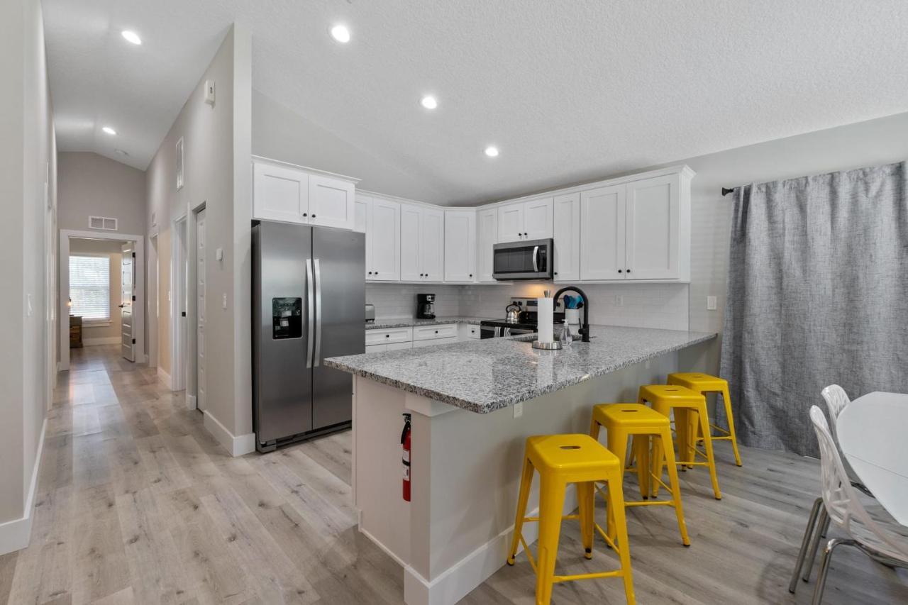 Holiday home Sunray - Minutes To Downtown & Beaches *
