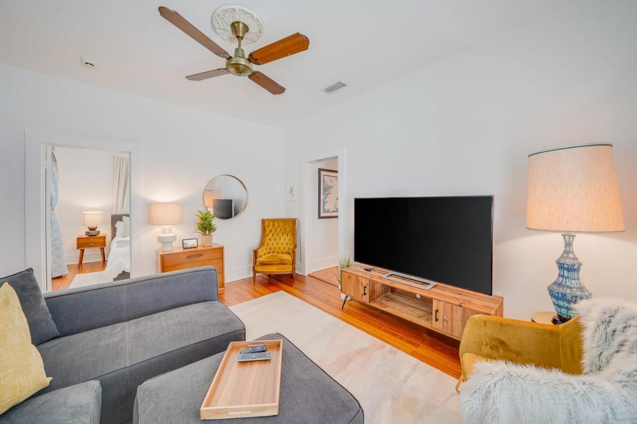 Updated Early 1900s 2br Walking Distance To Downtown With Onsite Parking