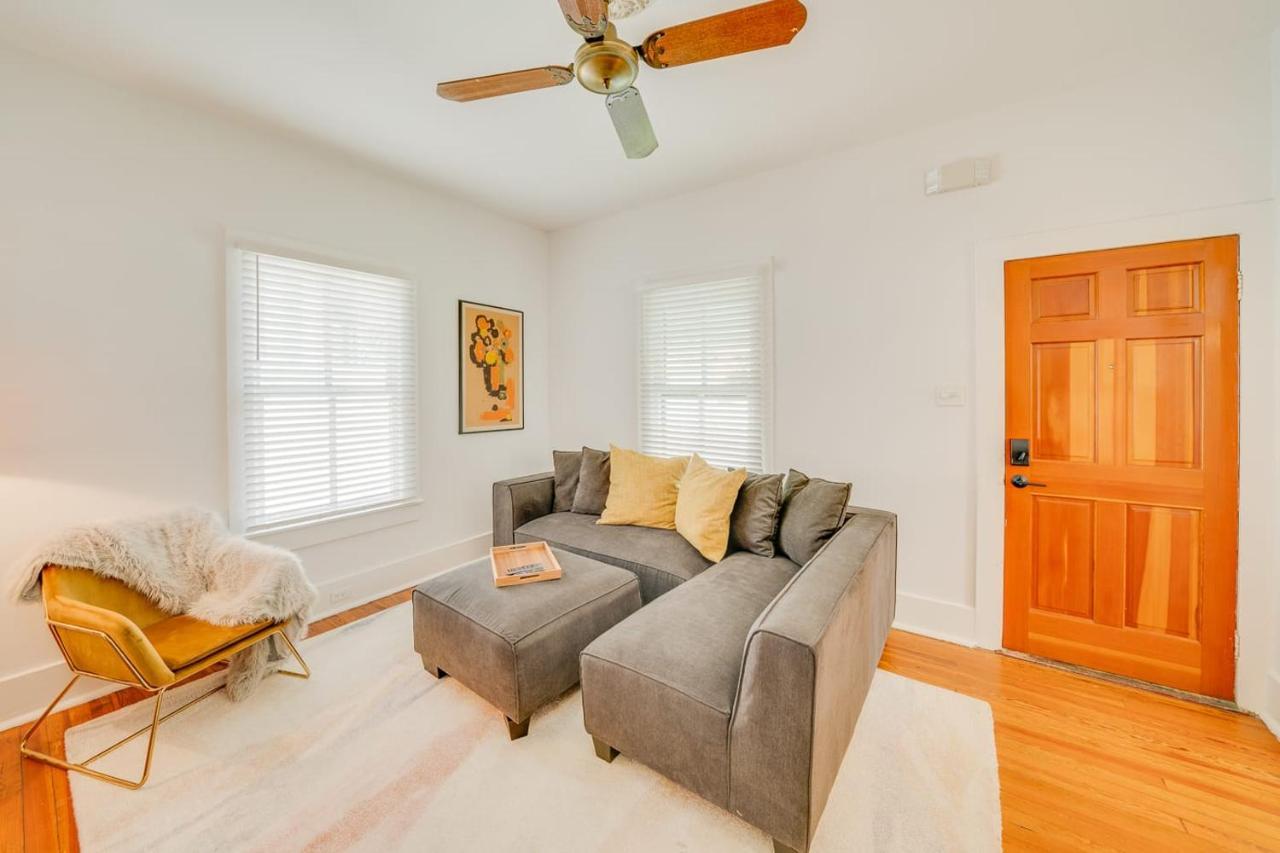 Updated Early 1900s 2br Walking Distance To Downtown With Onsite Parking Holiday home *