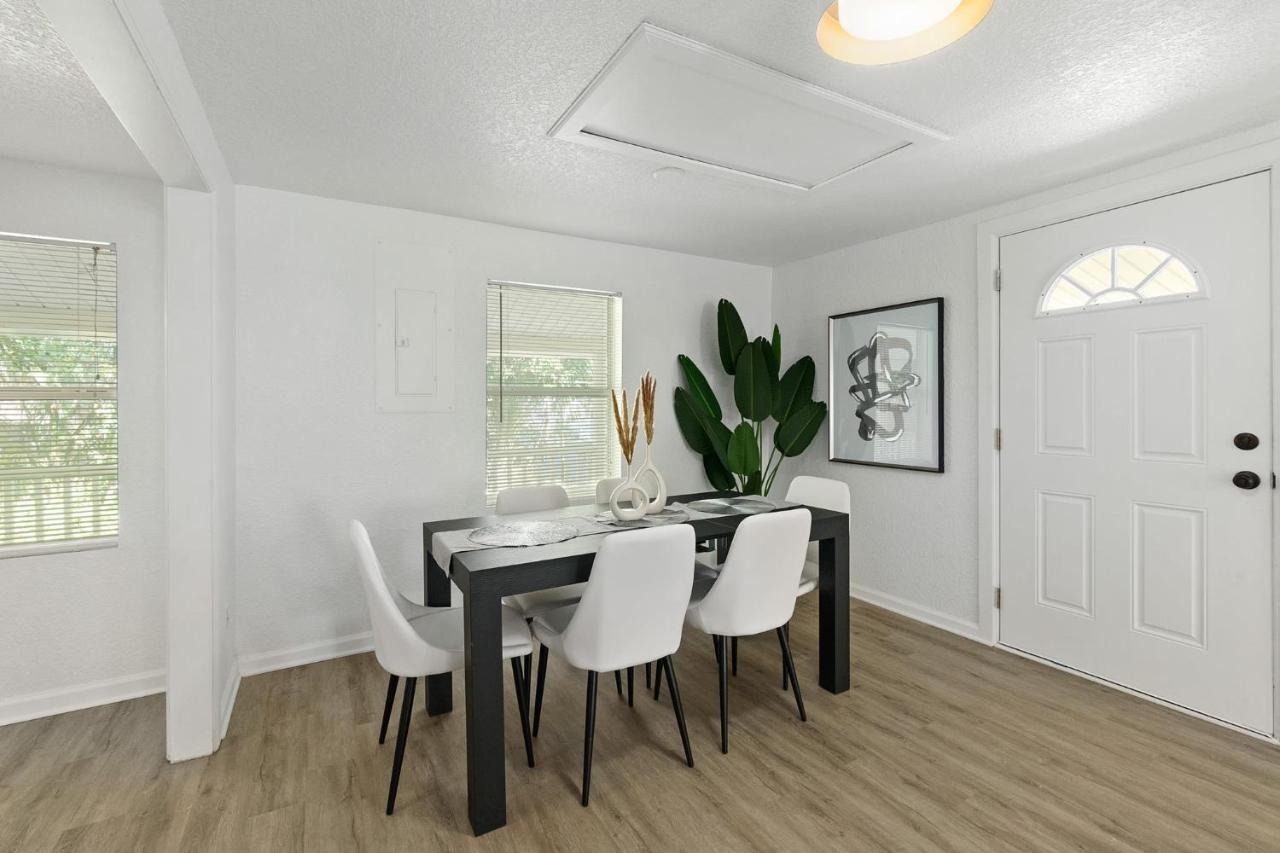 The Garden - Pet Friendly & 5 Mins To Town Holiday home St. Augustine
