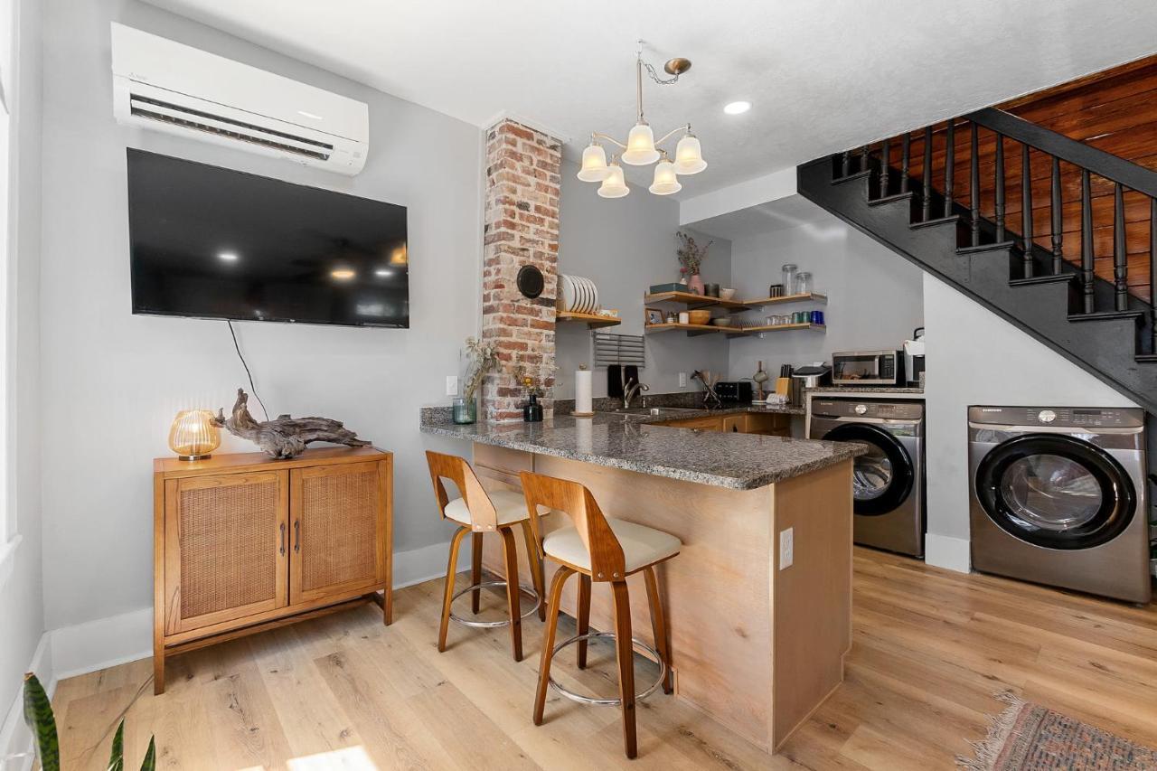 Apartment Urban Loft - Center Walk To Everything