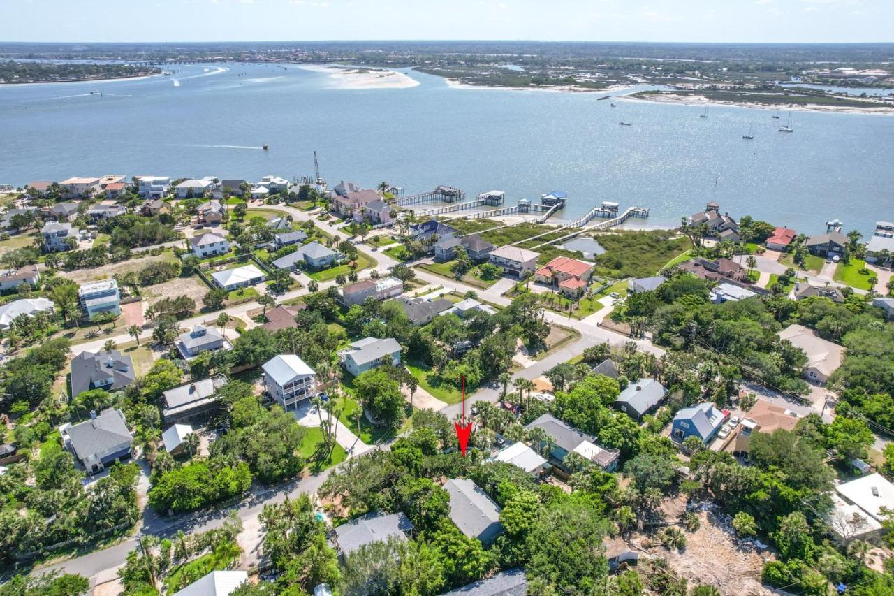 Turtle Hideaway- Walk To & Pier Apartment St. Augustine